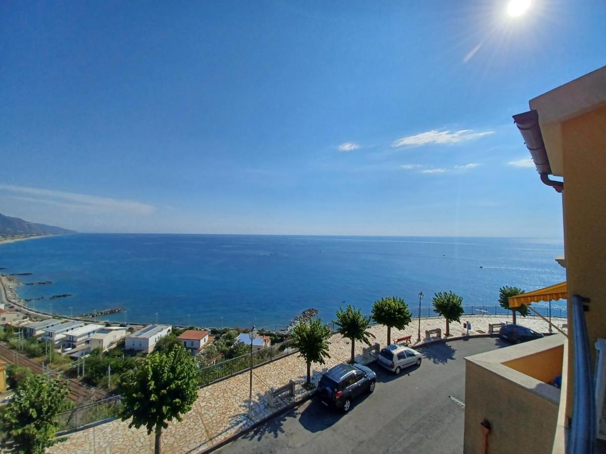 Un Oblò sul Mare San Lucido Exterior foto